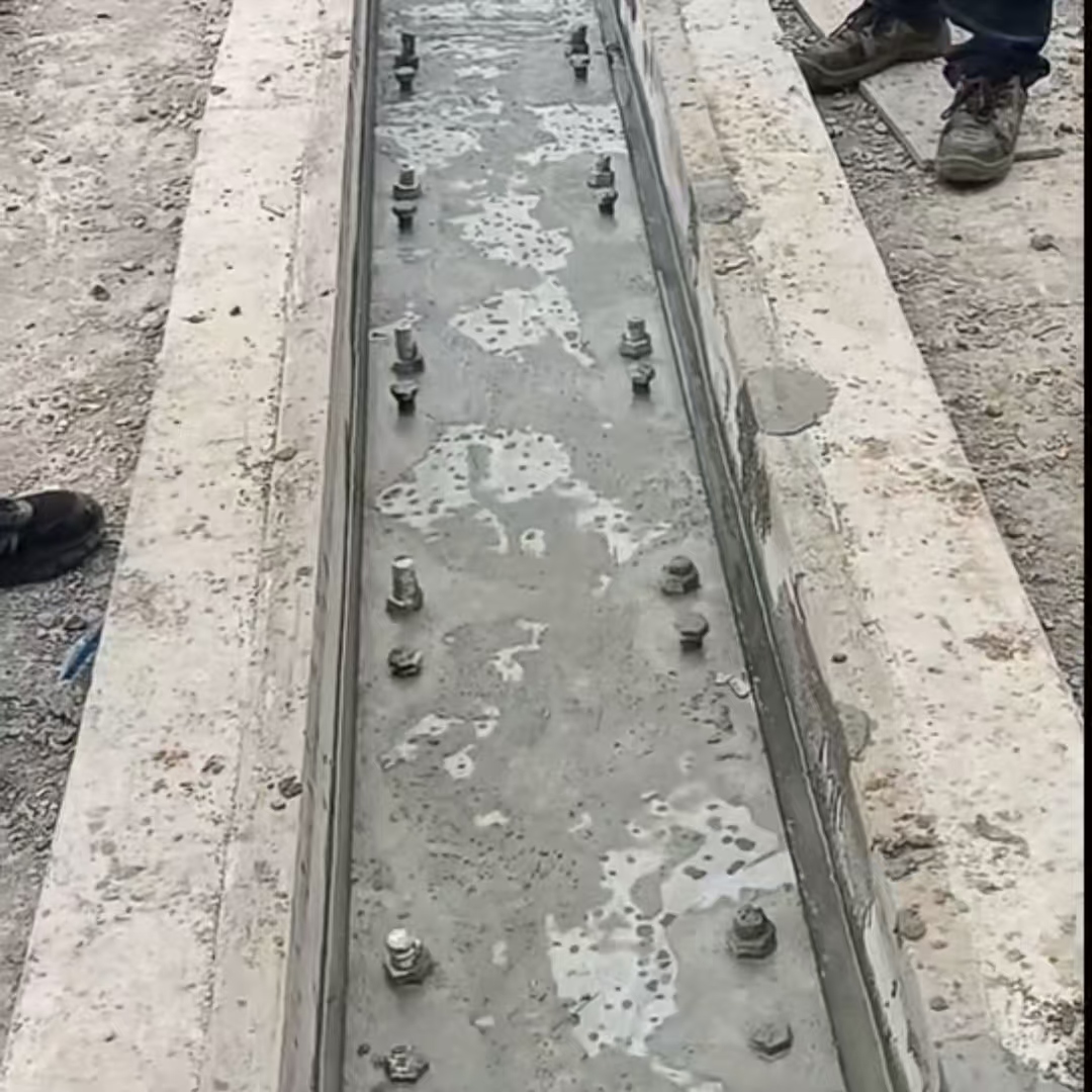 江北港口码头起重机龙门吊重型机械设备稳固用早强快凝轨道胶泥